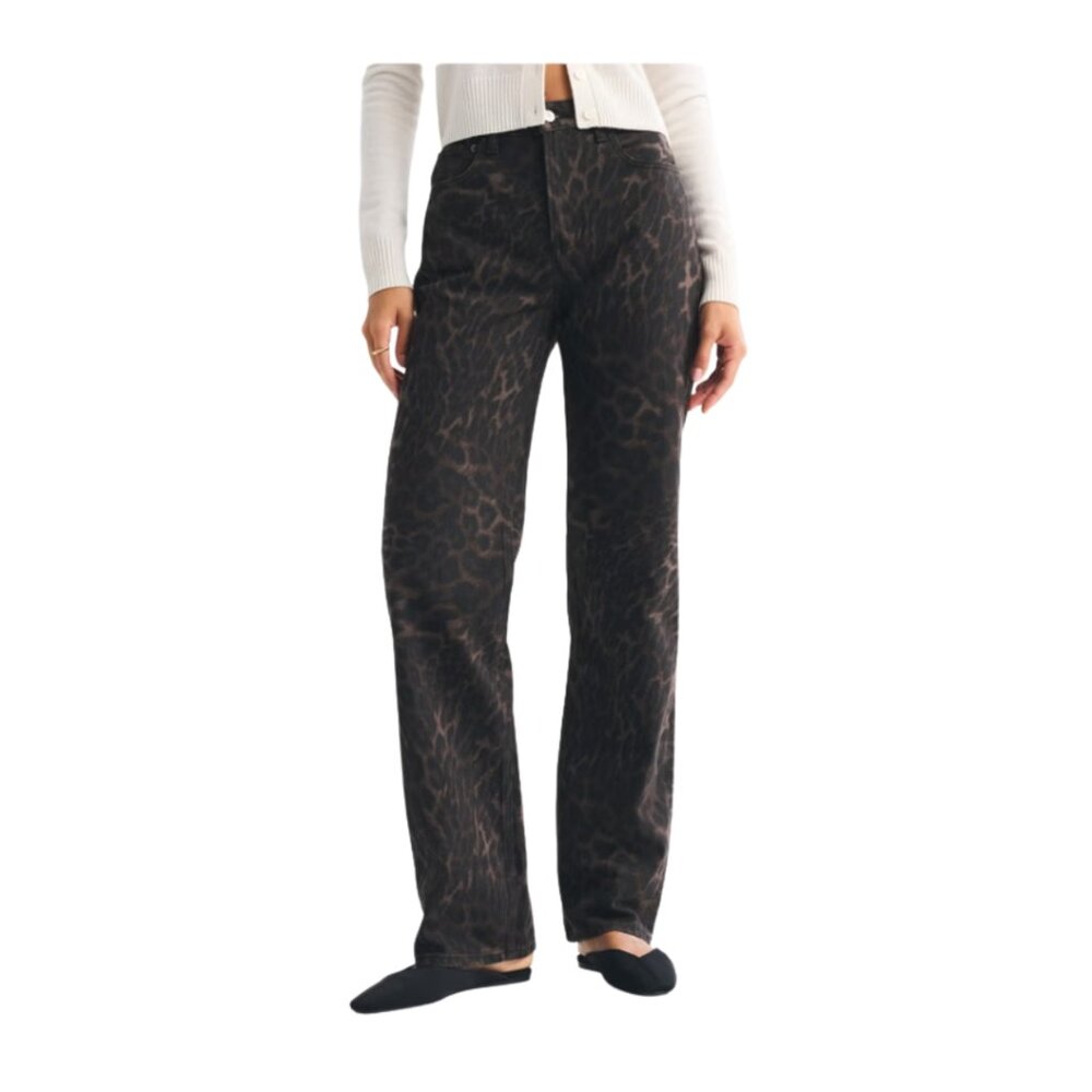 Abercrombie & Fitch NWT High Rise 90s Relaxed Leopard Print Jean Size 28 Long